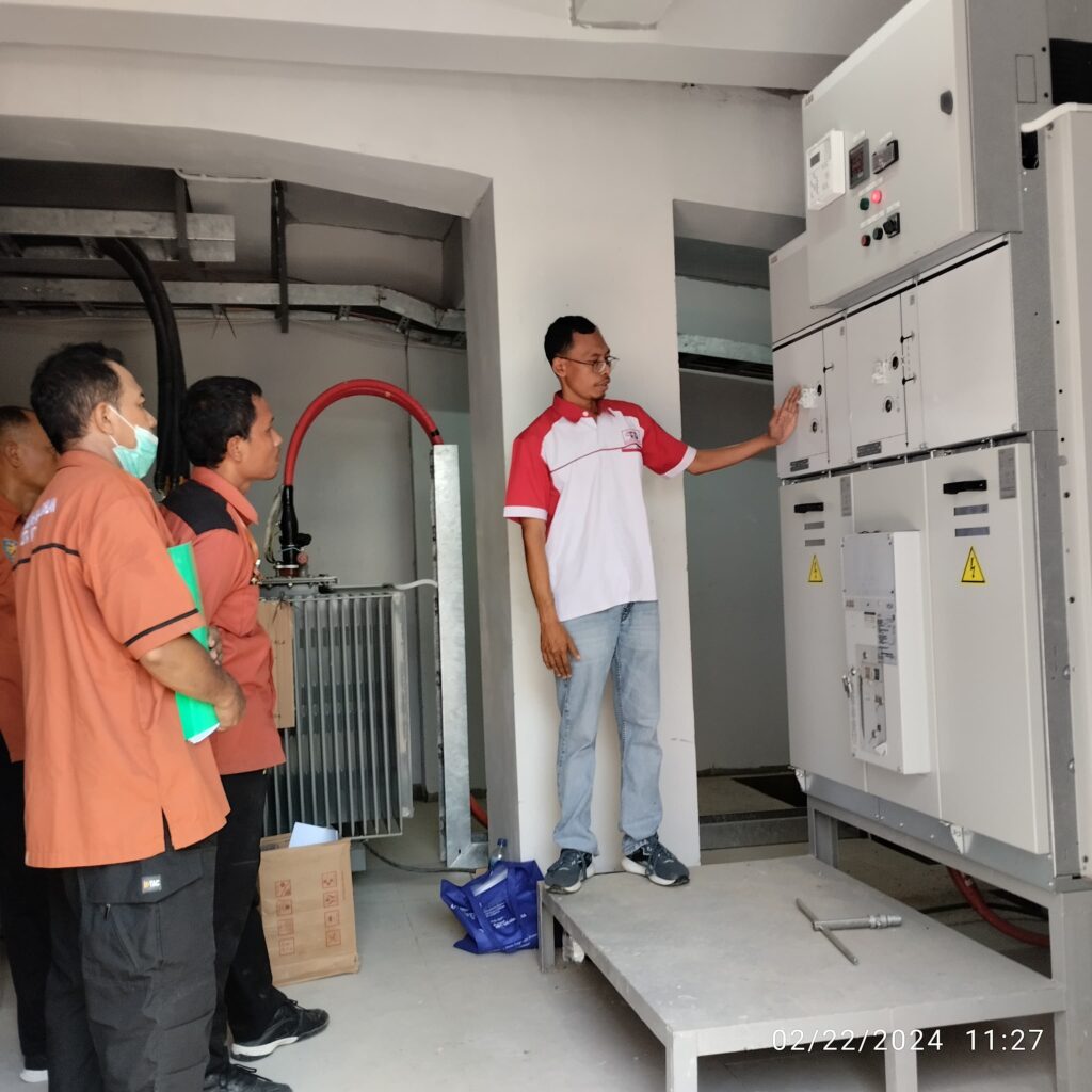Training Unisec 24kV type SDC